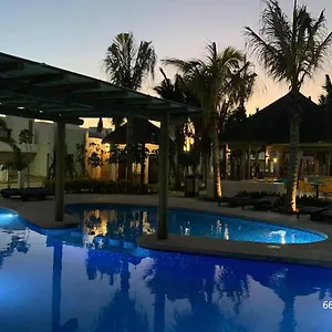 Casa Nueva De Lujo Frente A La Alberca Mazatlán